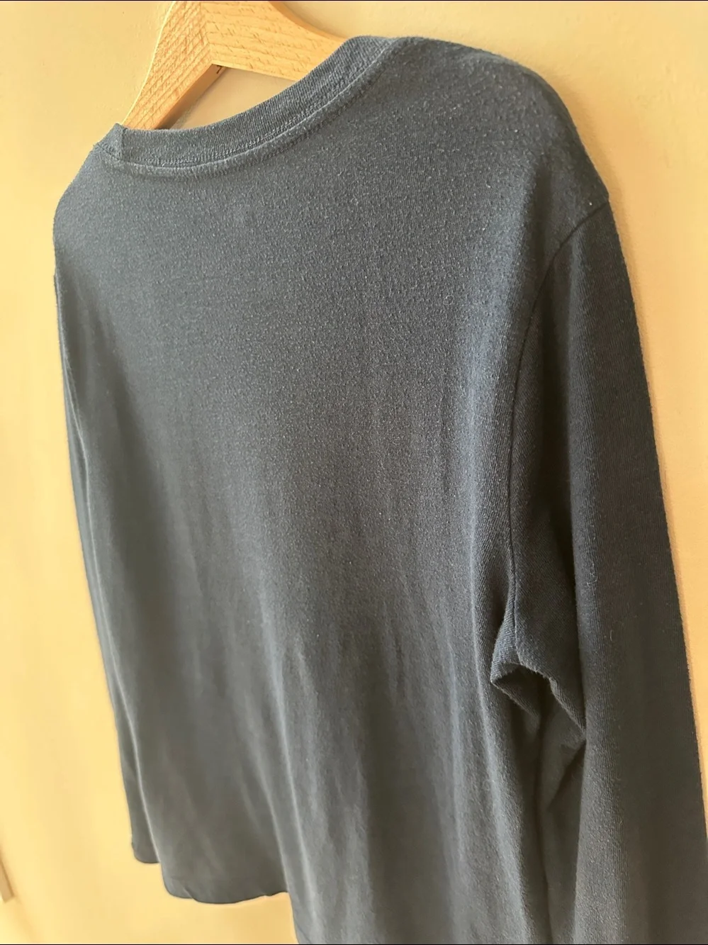 8/$25 Old Navy Boys Size 8 Navy Long Sleeve Go Explore More Shirt
